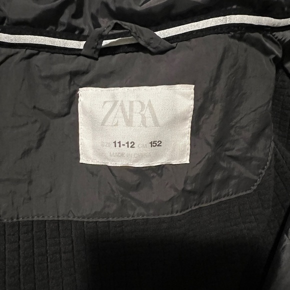 Zara kids Light Puffer Vest - Picture 2 of 2